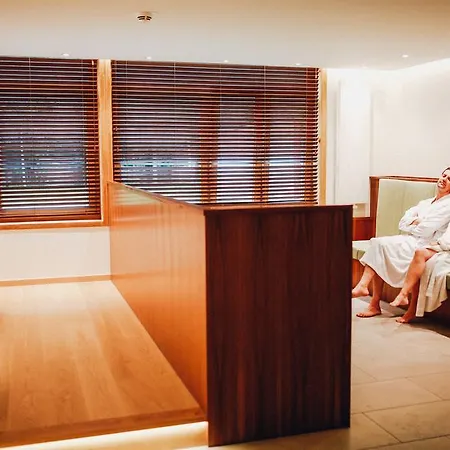 Ostseehotel ديارهاجين