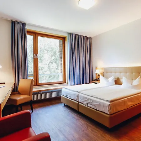 Ostseehotel فندق 3*